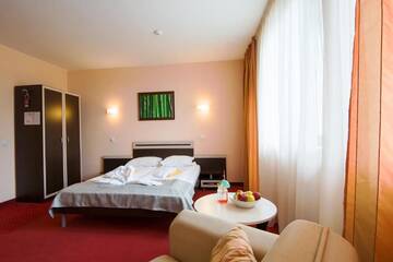 Фото номера Двухместный номер с 2 отдельными кроватями Отель Park Hotel Arbanassi г. Арбанаси 10