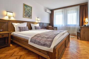 Фото номера Двухместный номер Делюкс с 1 кроватью Отель Villa Arbanashki Han г. Арбанаси 4