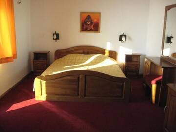Фото номера Полулюкс (для 2 взрослых и 2 детей) Отель Family Hotel Arbanashka Sreshta г. Арбанаси 2